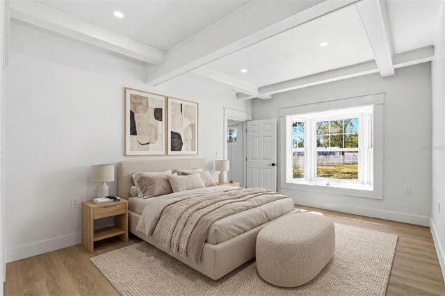 301 81ST AVENUE NE, St Petersburg, FL 33702