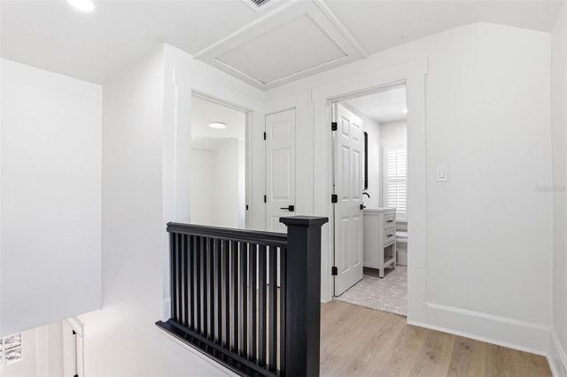 301 81ST AVENUE NE, St Petersburg, FL 33702