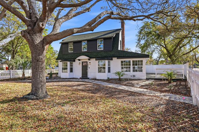 301 81ST AVENUE NE, St Petersburg, FL 33702