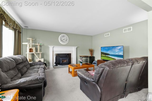 15340 Oakleigh, Southgate, MI 48195