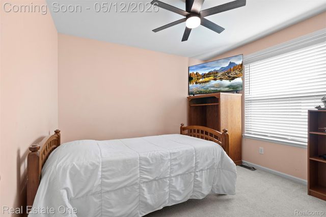 15340 Oakleigh, Southgate, MI 48195