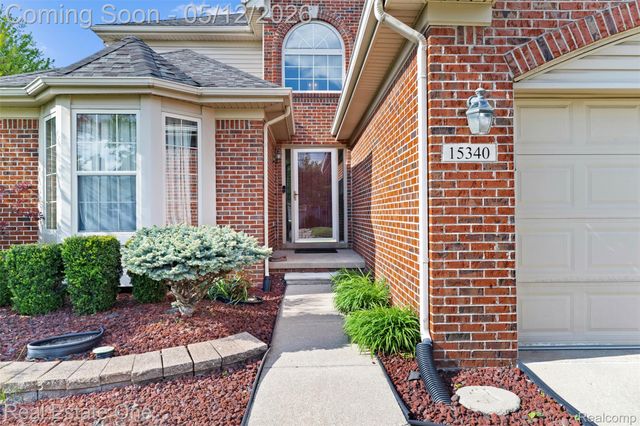 15340 Oakleigh, Southgate, MI 48195