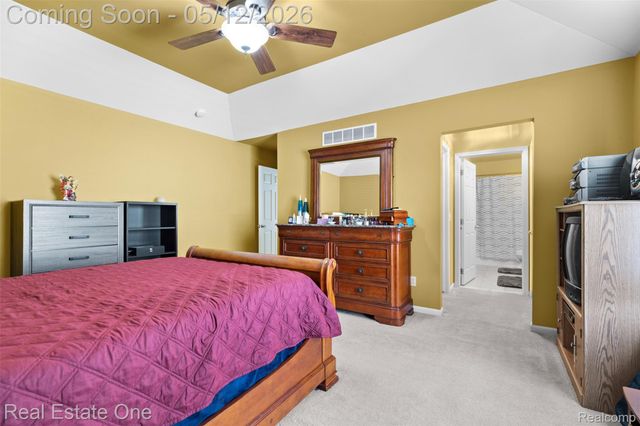 15340 Oakleigh, Southgate, MI 48195