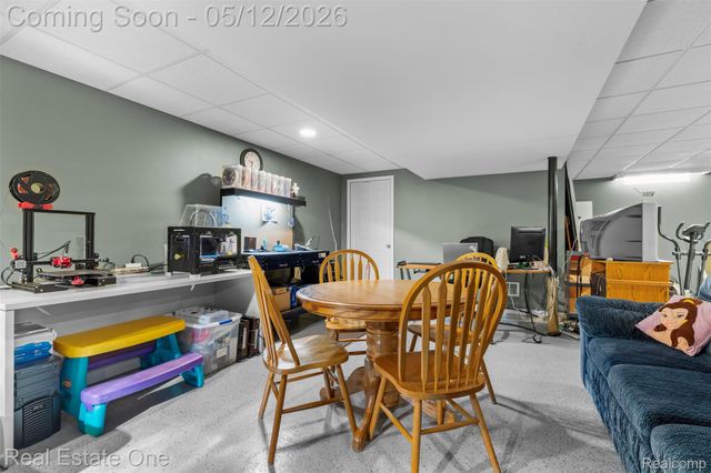 15340 Oakleigh, Southgate, MI 48195
