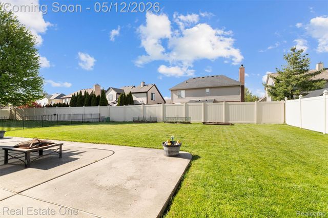 15340 Oakleigh, Southgate, MI 48195