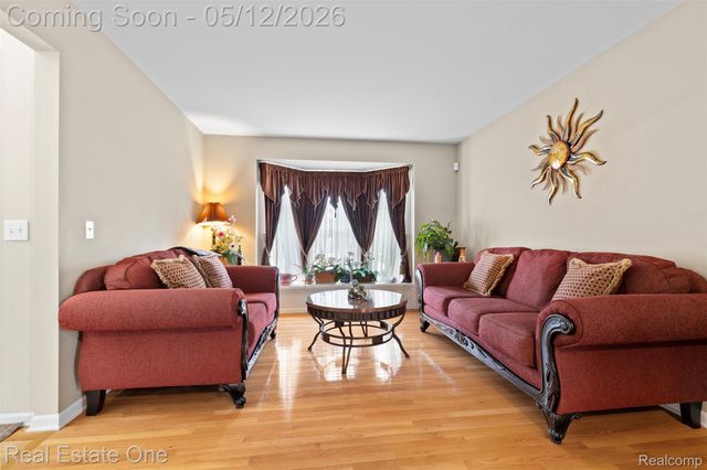 15340 Oakleigh, Southgate, MI 48195