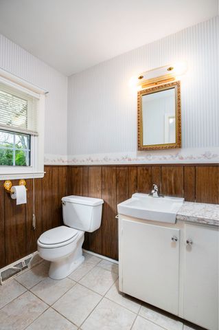128 Ravenwood Road, Versailles, KY 40383