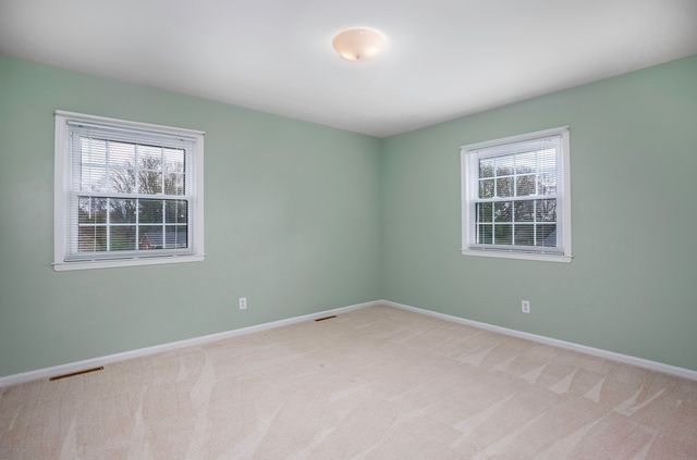 128 Ravenwood Road, Versailles, KY 40383