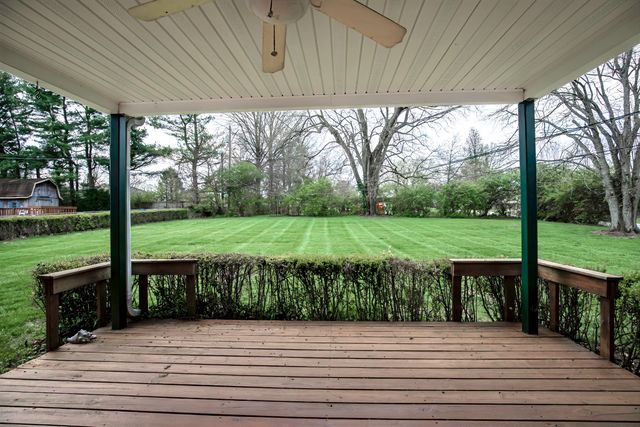128 Ravenwood Road, Versailles, KY 40383
