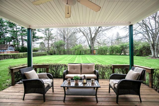 128 Ravenwood Road, Versailles, KY 40383