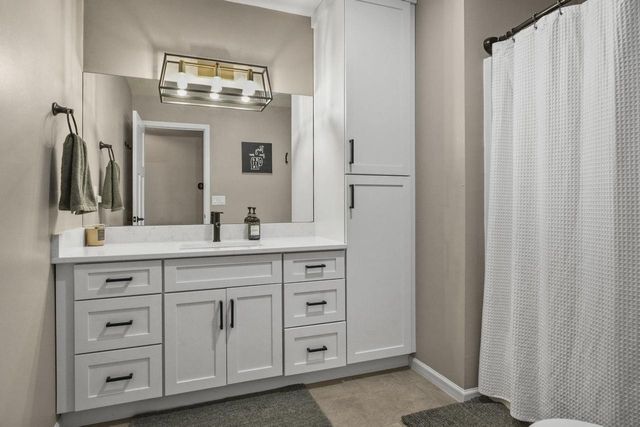 3266 Box Hill Road, Sun Prairie, WI 53590