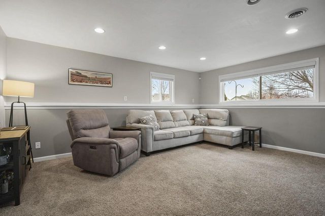 3266 Box Hill Road, Sun Prairie, WI 53590