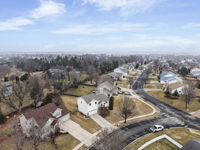 3266 Box Hill Road, Sun Prairie, WI 53590