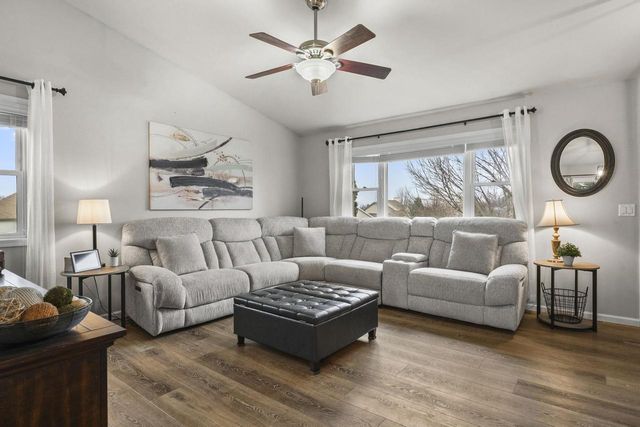 3266 Box Hill Road, Sun Prairie, WI 53590