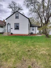 706 E Saint Germain Street, Saint Cloud, MN 56304