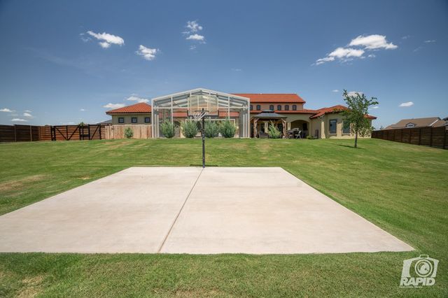 1733 Overhill Dr., San Angelo, TX 76904