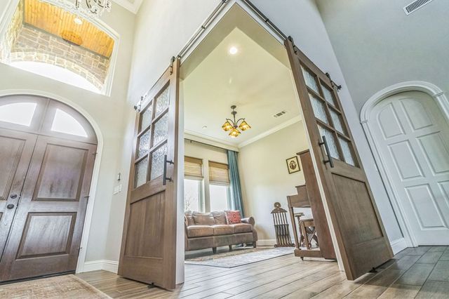 1733 Overhill Dr., San Angelo, TX 76904