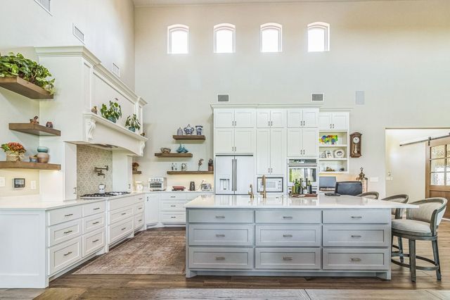 1733 Overhill Dr., San Angelo, TX 76904