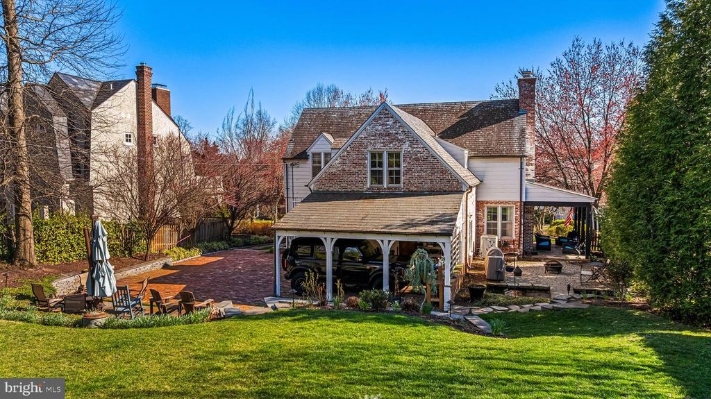 Image 104 of property listing at 206 KEMBLE RD, Baltimore, MD 21218