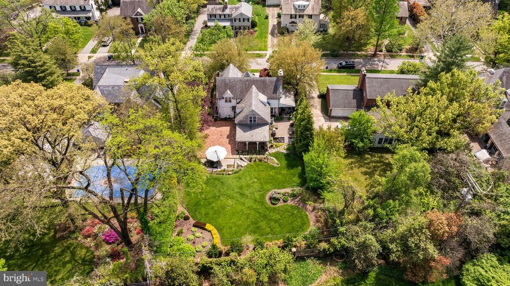 Image 107 of property listing at 206 KEMBLE RD, Baltimore, MD 21218