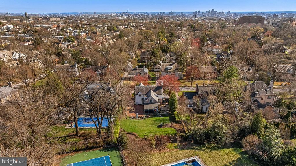 Image 109 of property listing at 206 KEMBLE RD, Baltimore, MD 21218