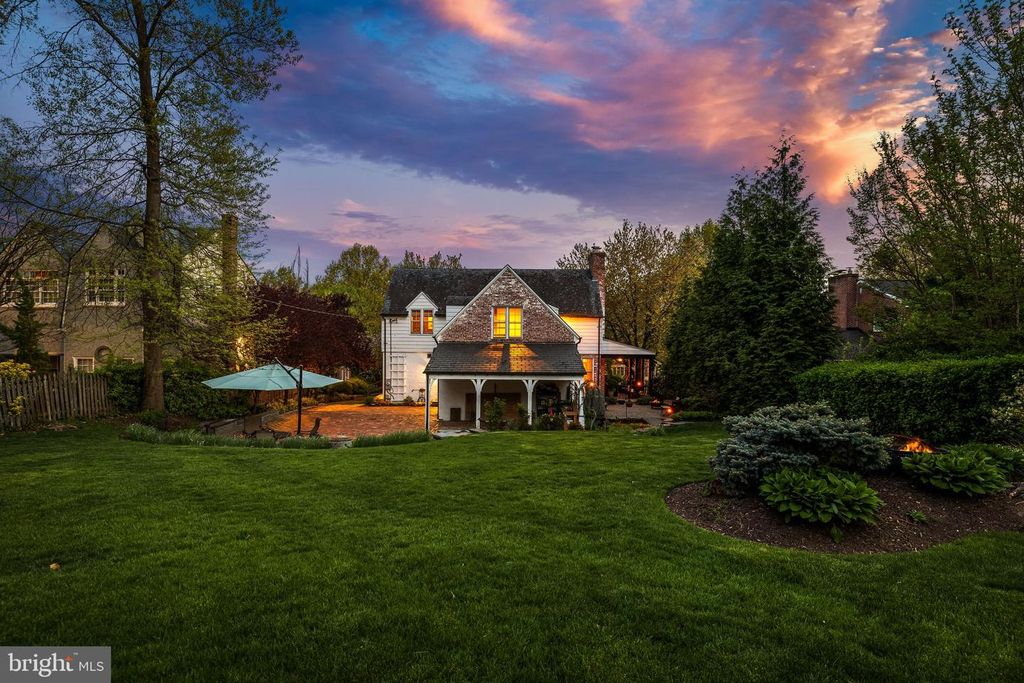 Image 11 of property listing at 206 KEMBLE RD, Baltimore, MD 21218