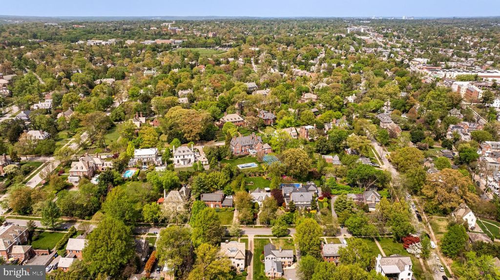 Image 115 of property listing at 206 KEMBLE RD, Baltimore, MD 21218