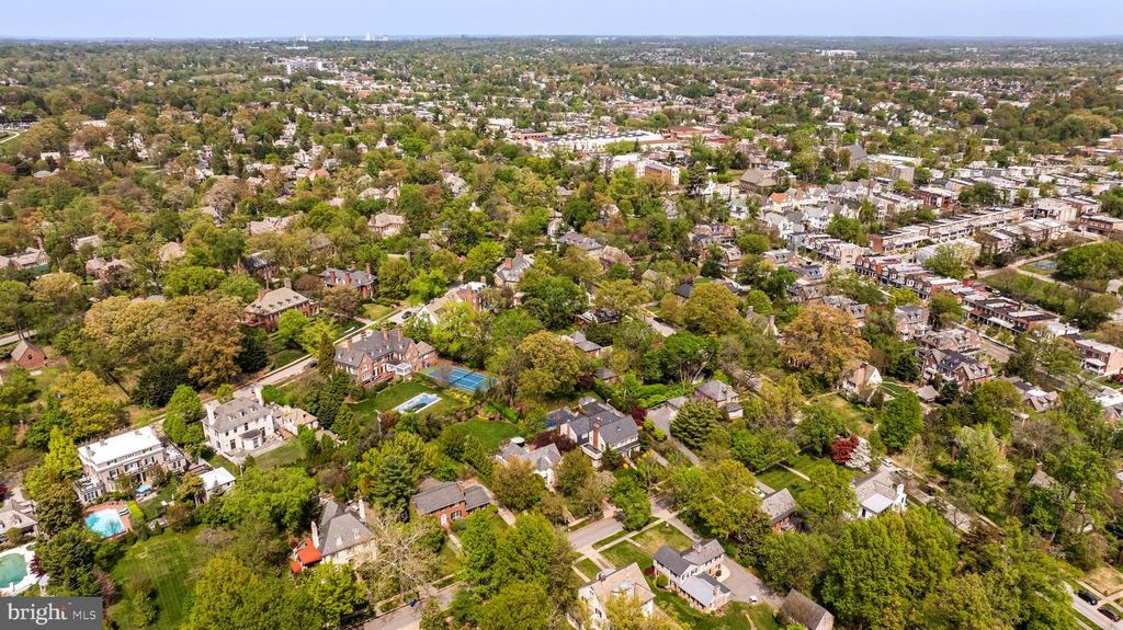 Image 117 of property listing at 206 KEMBLE RD, Baltimore, MD 21218