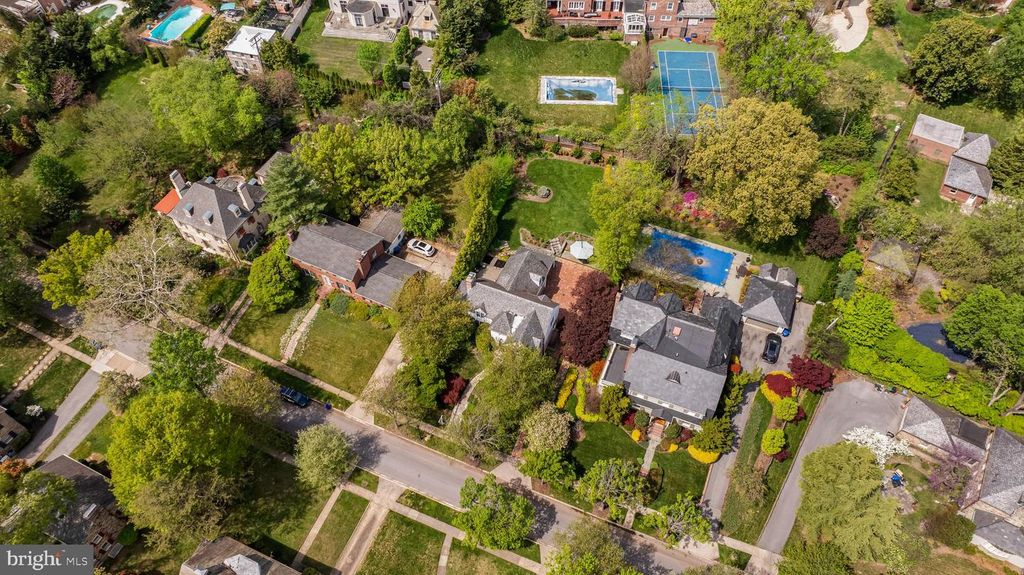 Image 121 of property listing at 206 KEMBLE RD, Baltimore, MD 21218