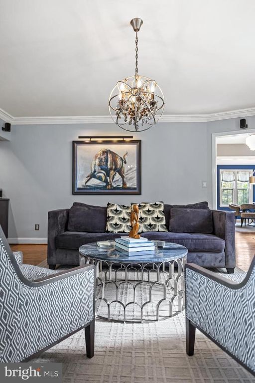 Image 23 of property listing at 206 KEMBLE RD, Baltimore, MD 21218