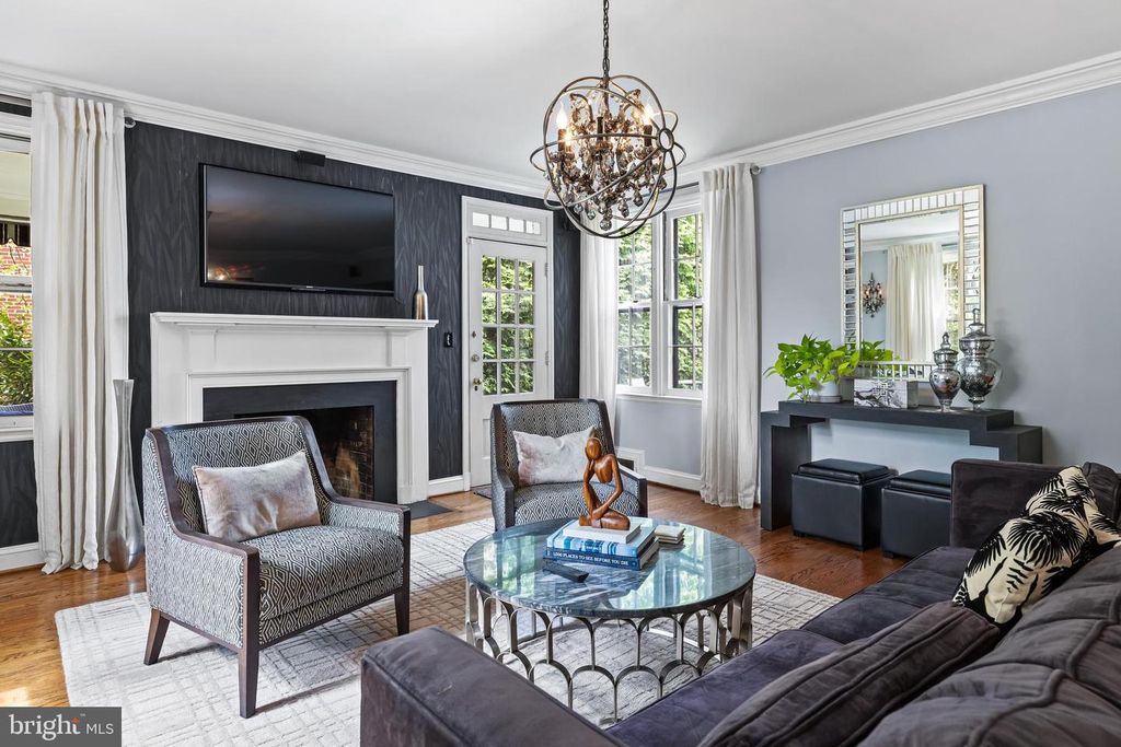 Image 24 of property listing at 206 KEMBLE RD, Baltimore, MD 21218