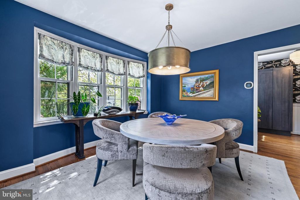 Image 34 of property listing at 206 KEMBLE RD, Baltimore, MD 21218