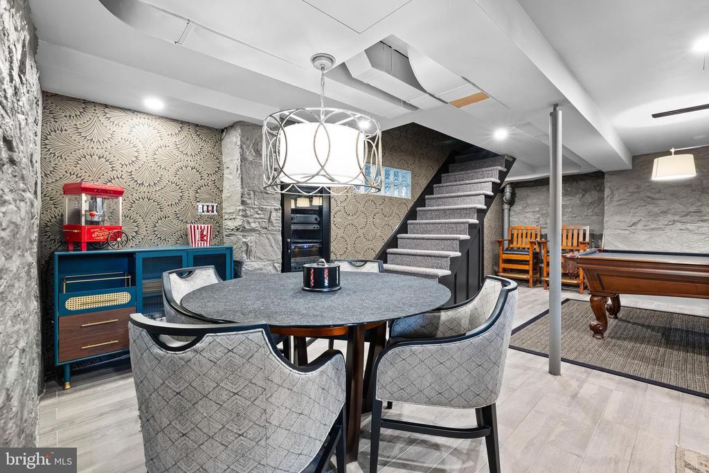 Image 62 of property listing at 206 KEMBLE RD, Baltimore, MD 21218