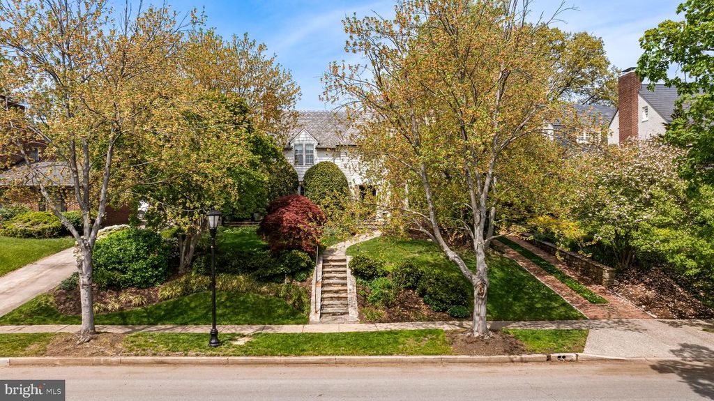 Image 63 of property listing at 206 KEMBLE RD, Baltimore, MD 21218