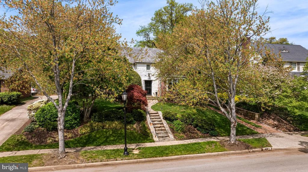 Image 66 of property listing at 206 KEMBLE RD, Baltimore, MD 21218