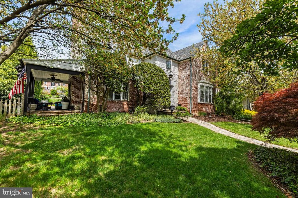 Image 70 of property listing at 206 KEMBLE RD, Baltimore, MD 21218