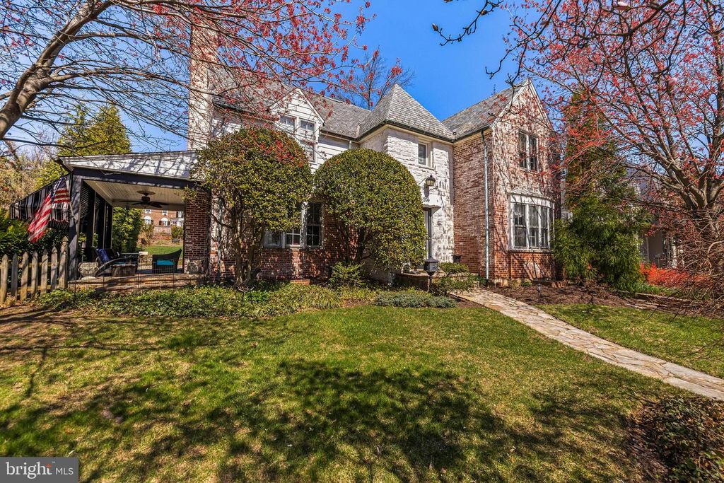 Image 73 of property listing at 206 KEMBLE RD, Baltimore, MD 21218