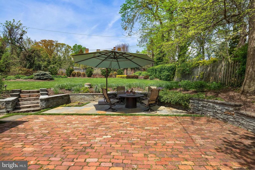 Image 78 of property listing at 206 KEMBLE RD, Baltimore, MD 21218