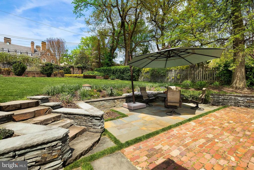 Image 79 of property listing at 206 KEMBLE RD, Baltimore, MD 21218