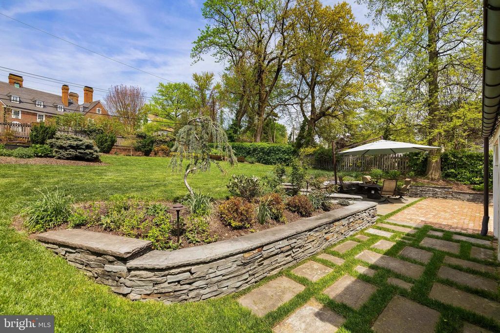 Image 80 of property listing at 206 KEMBLE RD, Baltimore, MD 21218