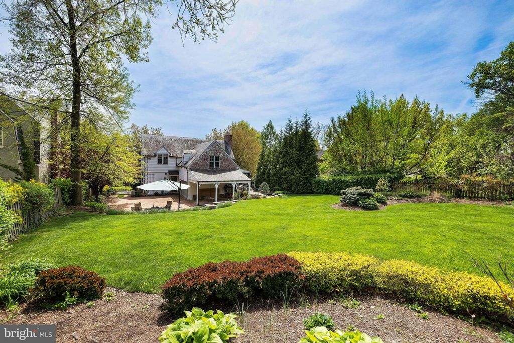 Image 84 of property listing at 206 KEMBLE RD, Baltimore, MD 21218