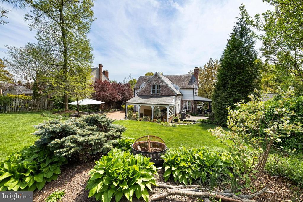 Image 86 of property listing at 206 KEMBLE RD, Baltimore, MD 21218