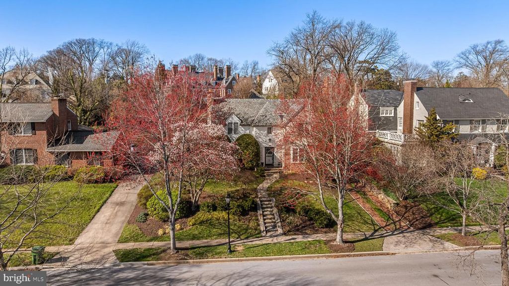 Image 98 of property listing at 206 KEMBLE RD, Baltimore, MD 21218