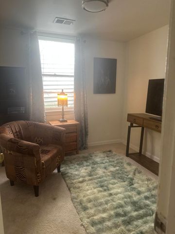 214 W 6th Street, Lexington, KY 40508