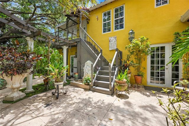 650 NE 76th Street, Miami, FL 33138