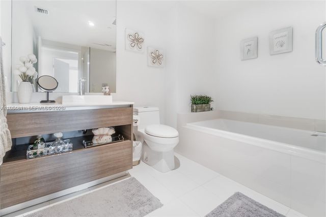 1100 S Miami Ave 1109, Miami, FL 33130