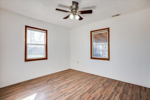 4462 S Hemlock Avenue, Wichita, KS 67216