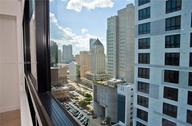 225 N Miami Ave 2308, Miami, FL 33128
