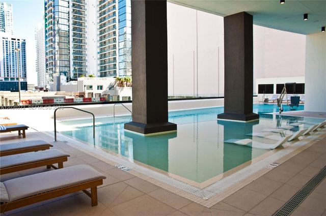 225 N Miami Ave 2308, Miami, FL 33128