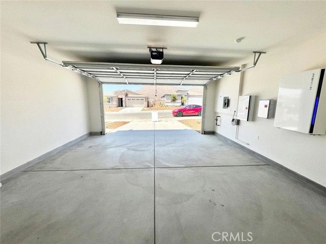 8285 Tristan Ln, Riverside, CA 92507